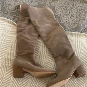 Sole society knew high boots